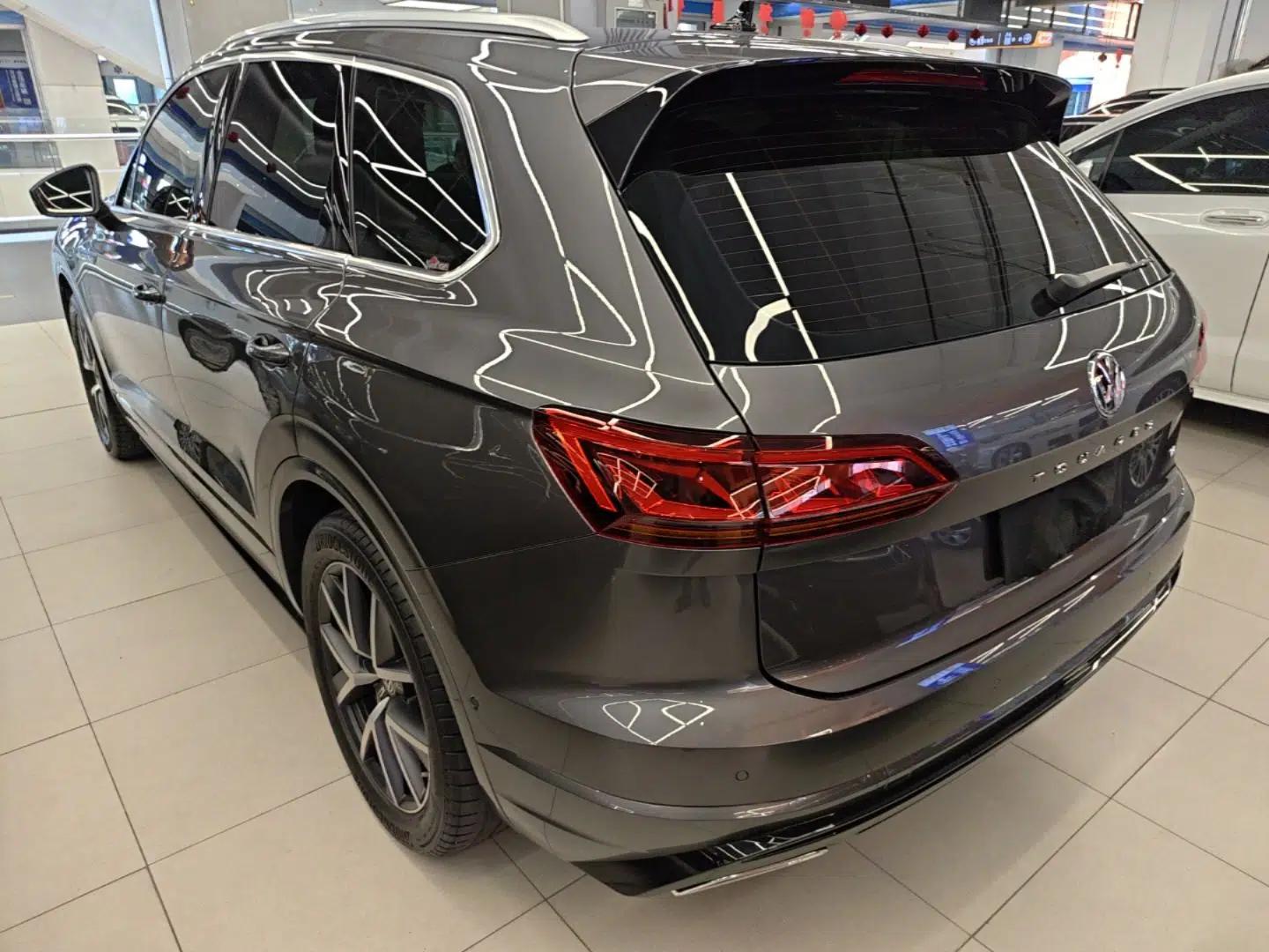Volkswagen Touareg 2020 3.0 TSI Luxury Edition China VI — миниатюра 4