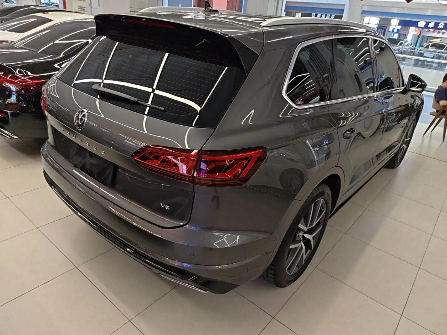 Volkswagen Touareg 2020 3.0 TSI Luxury Edition China VI — миниатюра 6