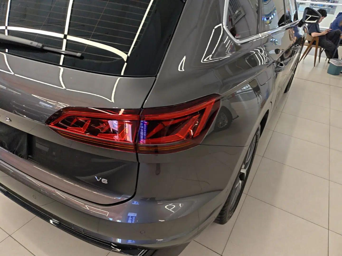 Volkswagen Touareg 2020 3.0 TSI Luxury Edition China VI — миниатюра 7