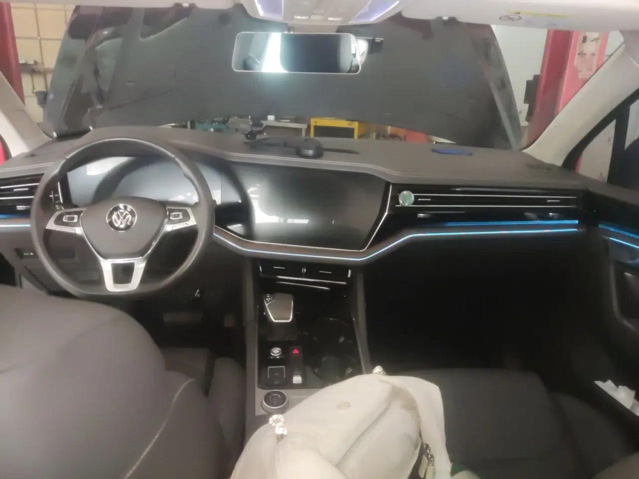 Volkswagen Touareg 2019 2.0 TSI Ruiyi Edition China V Standard — миниатюра 10