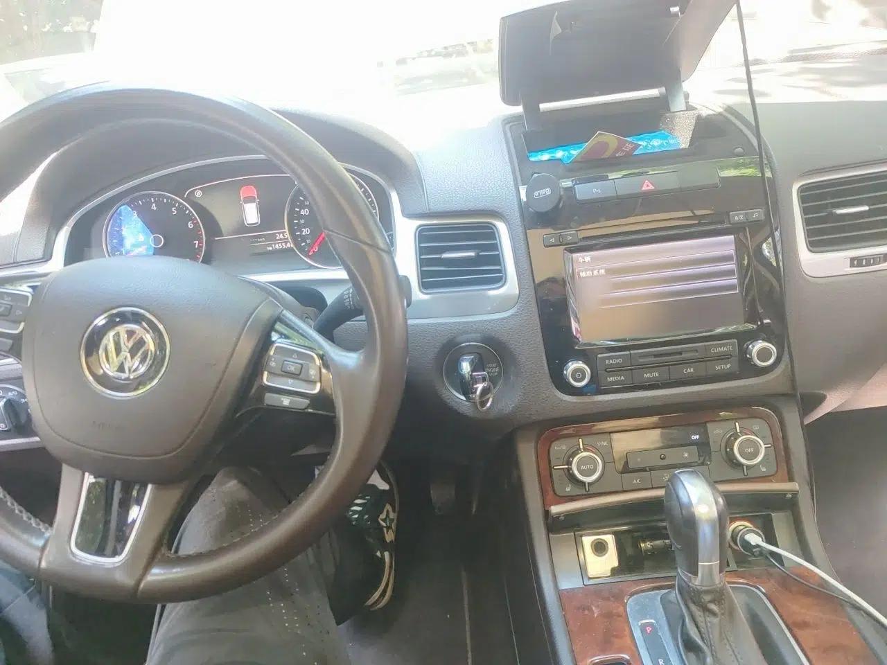 Volkswagen Touareg 2011 3.0 TSI Comfort Version — миниатюра 10
