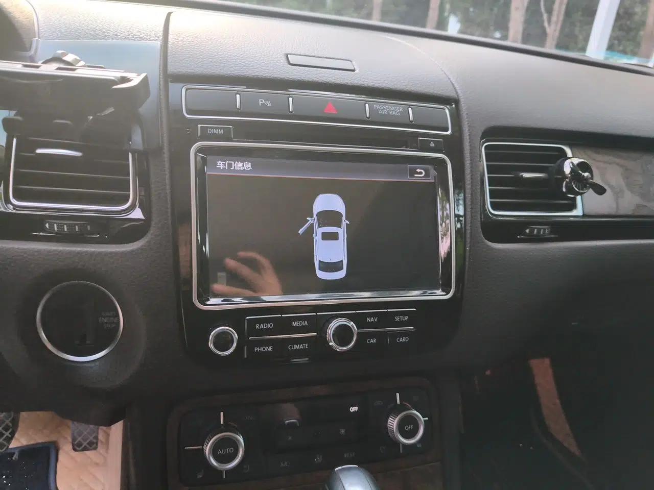 Volkswagen Touareg 2017 3.0 TSI Touareg Model — миниатюра 14