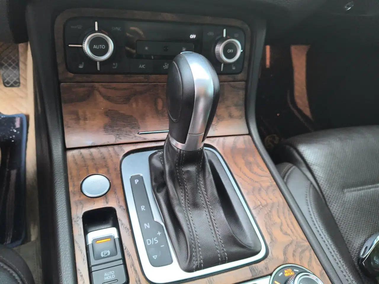 Volkswagen Touareg 2017 3.0 TSI Touareg Model — миниатюра 15