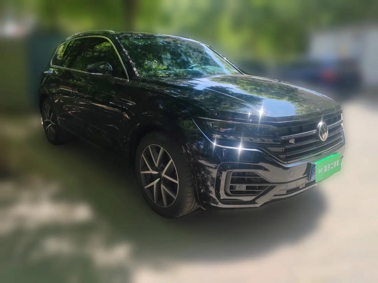 Volkswagen Touareg 2023 3.0 TSI Prestige Edition Classic Sport Package — миниатюра 3