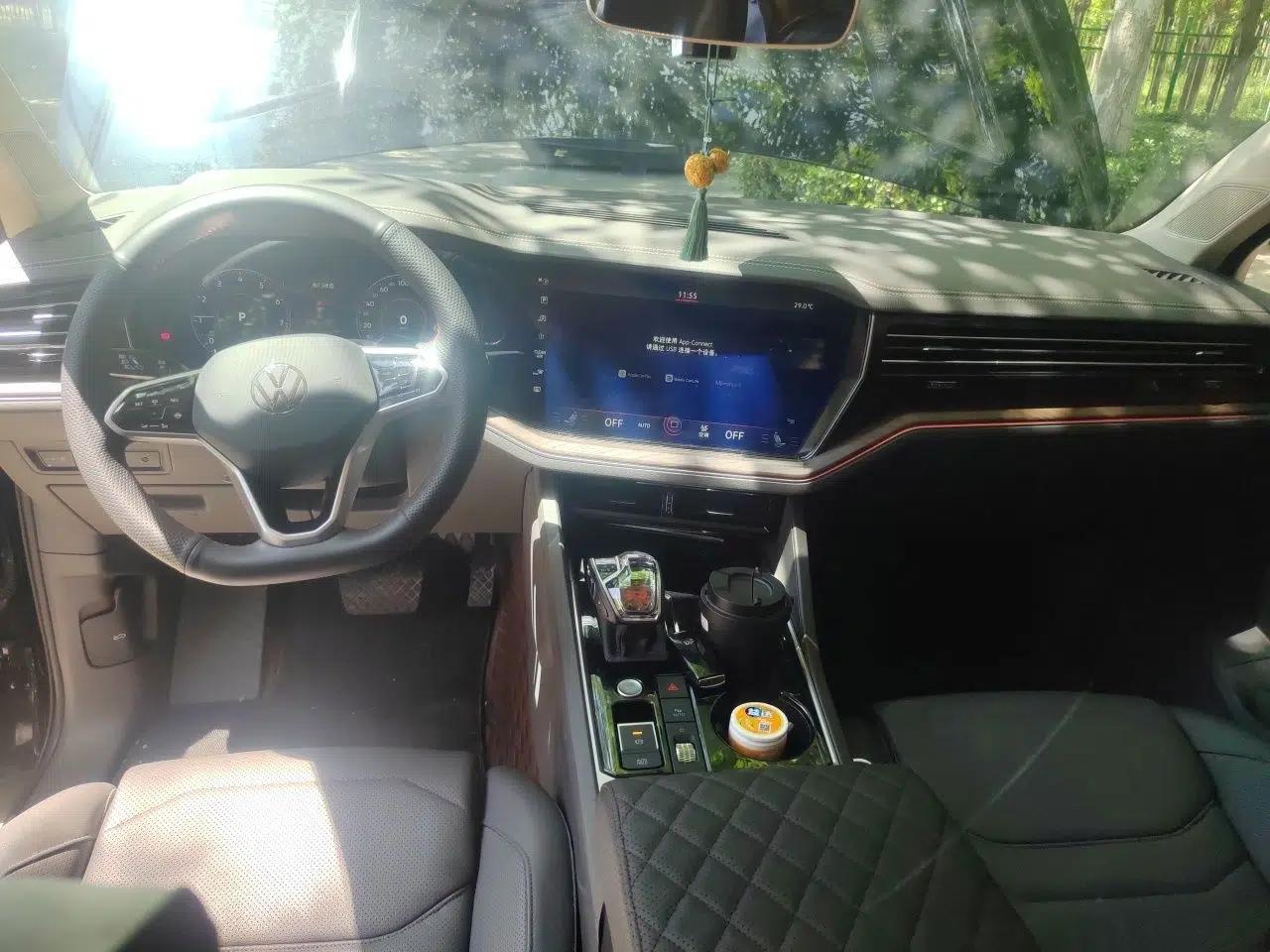 Volkswagen Touareg 2023 3.0 TSI Prestige Edition Classic Sport Package — миниатюра 10