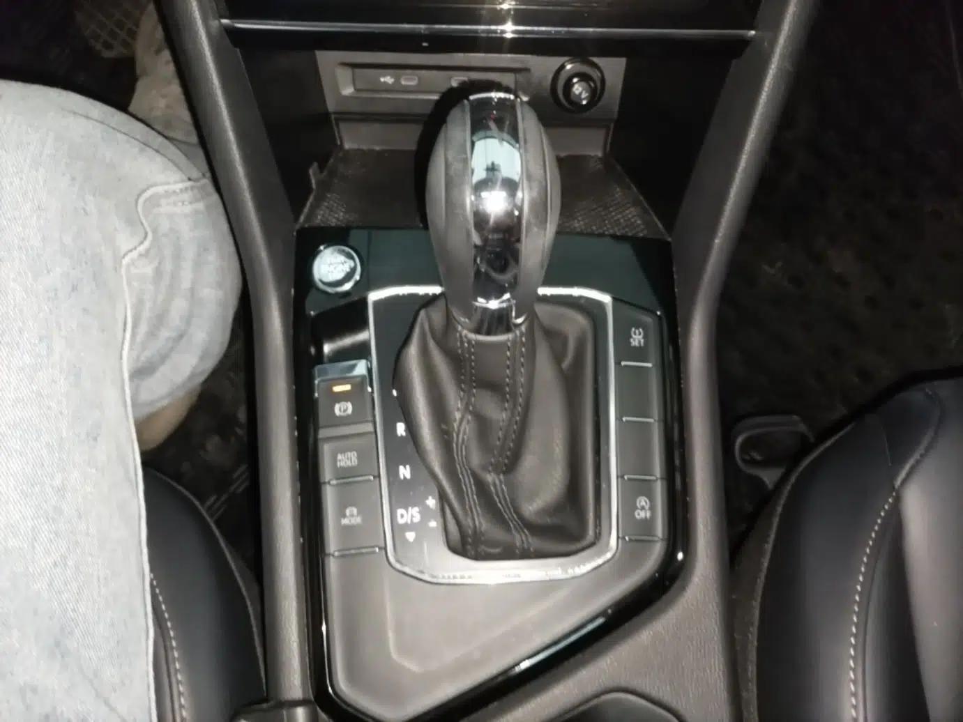 Volkswagen Tharu 2021 280TSI Two-Wheel-Drive Luxury Plus Edition — миниатюра 17