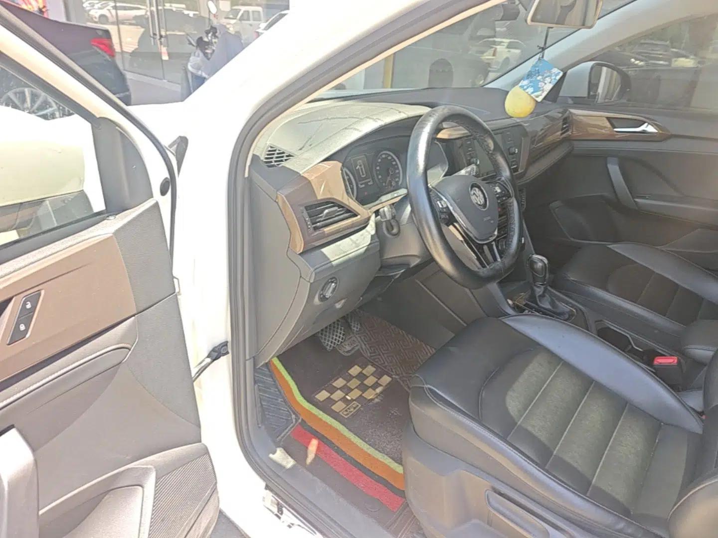 Volkswagen Tharu 2020 280TSI Two-Wheel Drive Comfort Edition China VI Standard — миниатюра 19