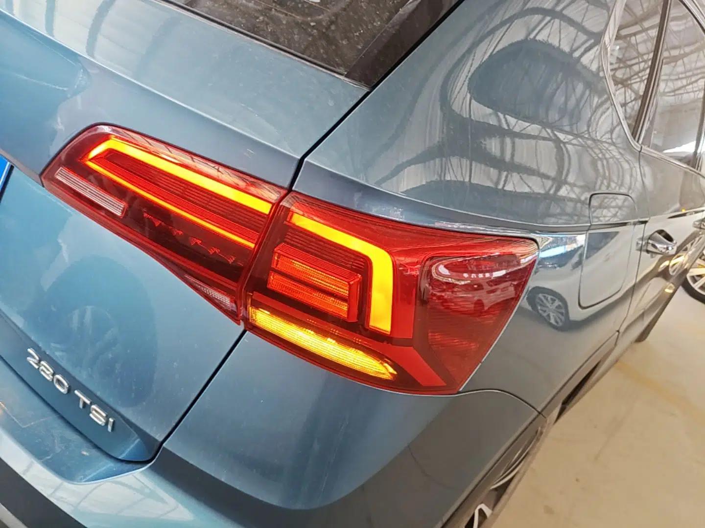 Volkswagen Tharu 2022 280TSI Two-Wheel-Drive Luxury Edition — миниатюра 7