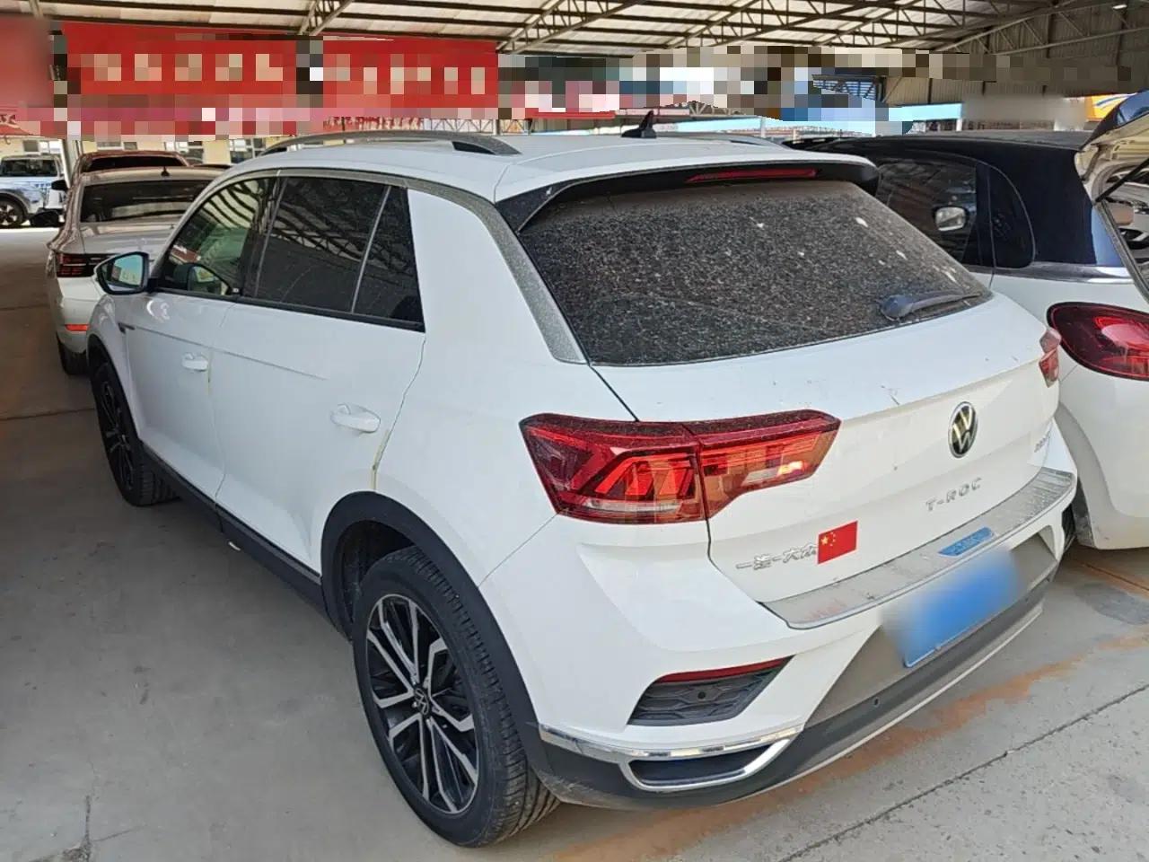 Volkswagen T-ROC 2021 280TSI DSG Two-Wheel Drive Comfort Connect 30th Anniversary Edition — миниатюра 4