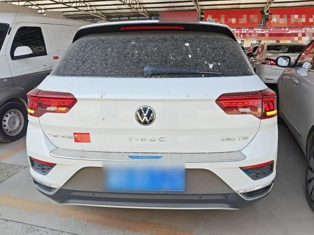 Volkswagen T-ROC 2021 280TSI DSG Two-Wheel Drive Comfort Connect 30th Anniversary Edition — миниатюра 5