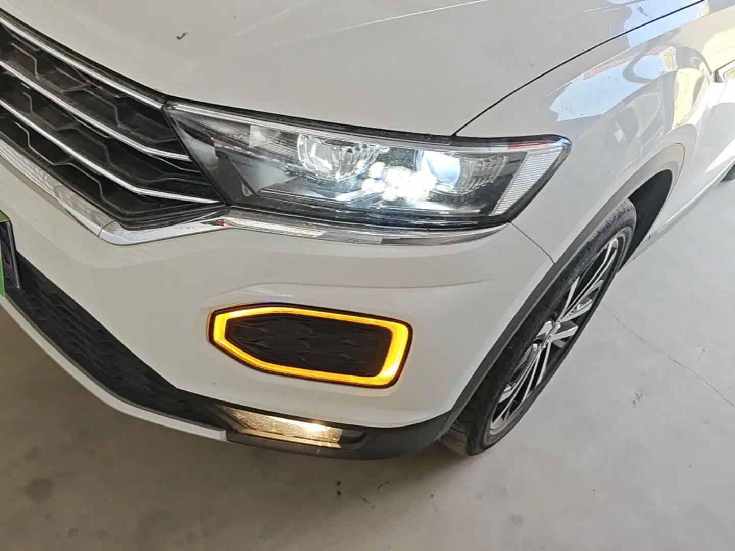 Volkswagen T-ROC 2021 280TSI DSG Two-Wheel Drive Comfort Connect 30th Anniversary Edition — миниатюра 9