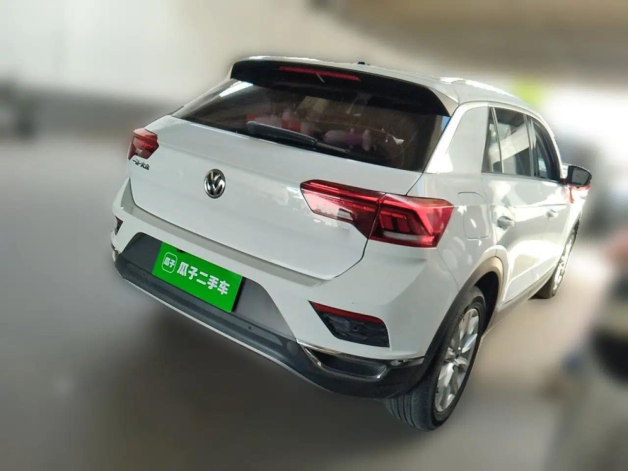 Volkswagen T-ROC 2019 230TSI DSG Two-Wheel-Drive Advanced Version China VI Standard — миниатюра 6