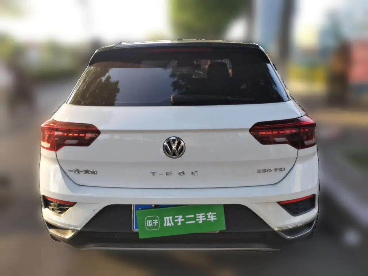 Volkswagen T-ROC 2020 230TSI DSG Two-Wheel Drive Advanced Version — миниатюра 5