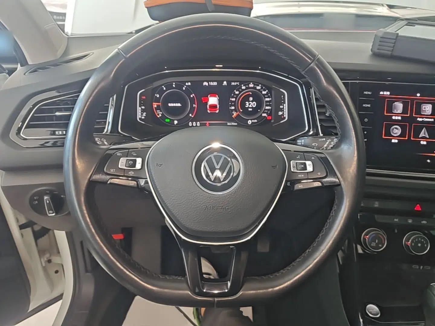 Volkswagen T-ROC 2021 280TSI DSG Two-Wheel Drive Comfort Connect Edition — миниатюра 14