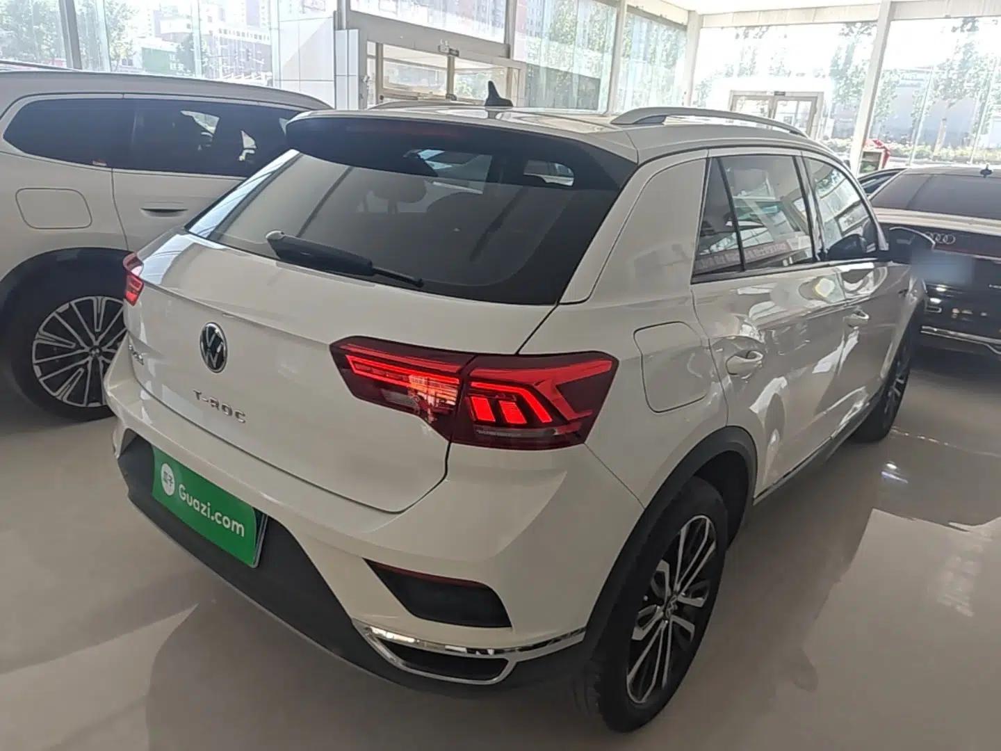 Volkswagen T-ROC 2021 280TSI DSG Two-Wheel Drive Comfort Connect Edition — миниатюра 6