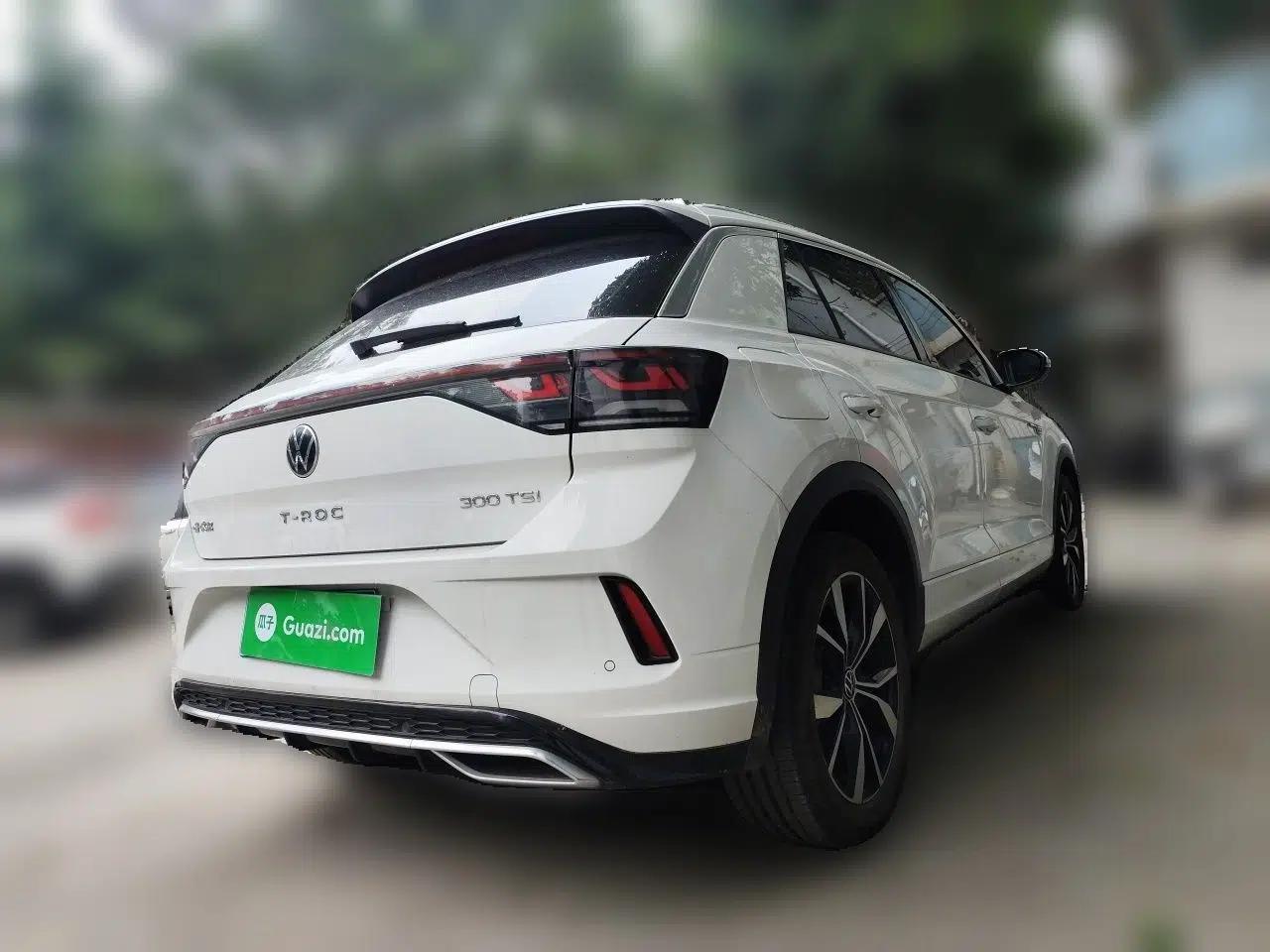 Volkswagen T-ROC 2023 300TSI DSG Two-Wheel-Drive Chen Guang Edition — миниатюра 6