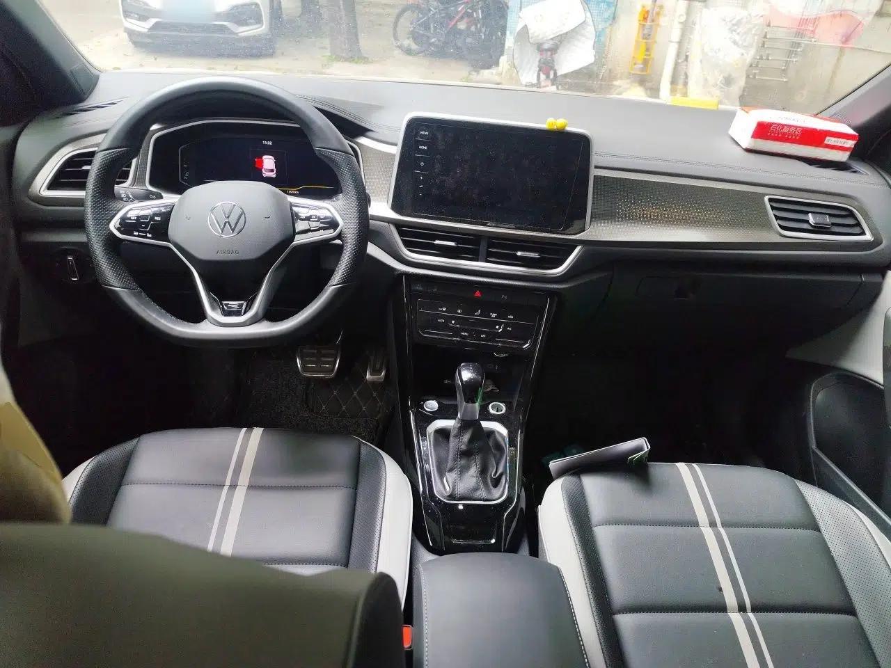 Volkswagen T-ROC 2023 300TSI DSG Two-Wheel-Drive Chen Guang Edition — миниатюра 10