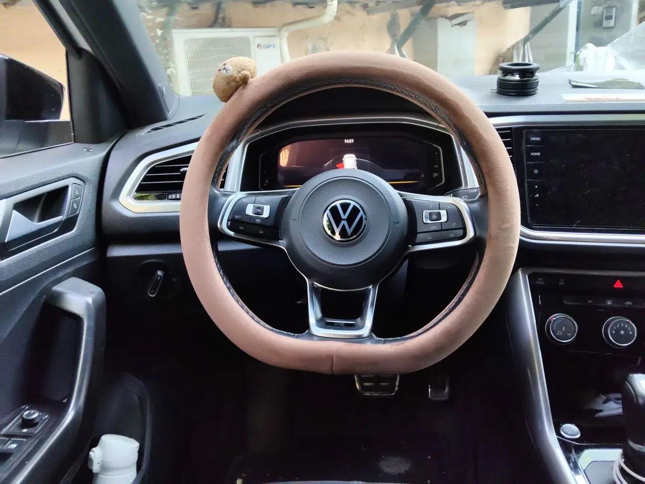 Volkswagen T-ROC 2022 280TSI DSG Two-Wheel Drive R-Line Pro PLUS — миниатюра 11