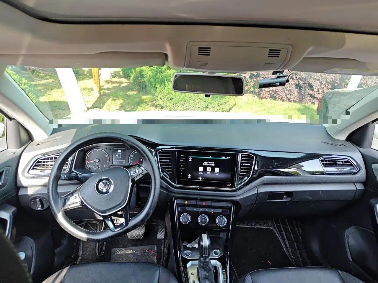 Volkswagen T-ROC 2018 280TSI DSG Two-Wheel-Drive Comfort Version China V Standard — миниатюра 10