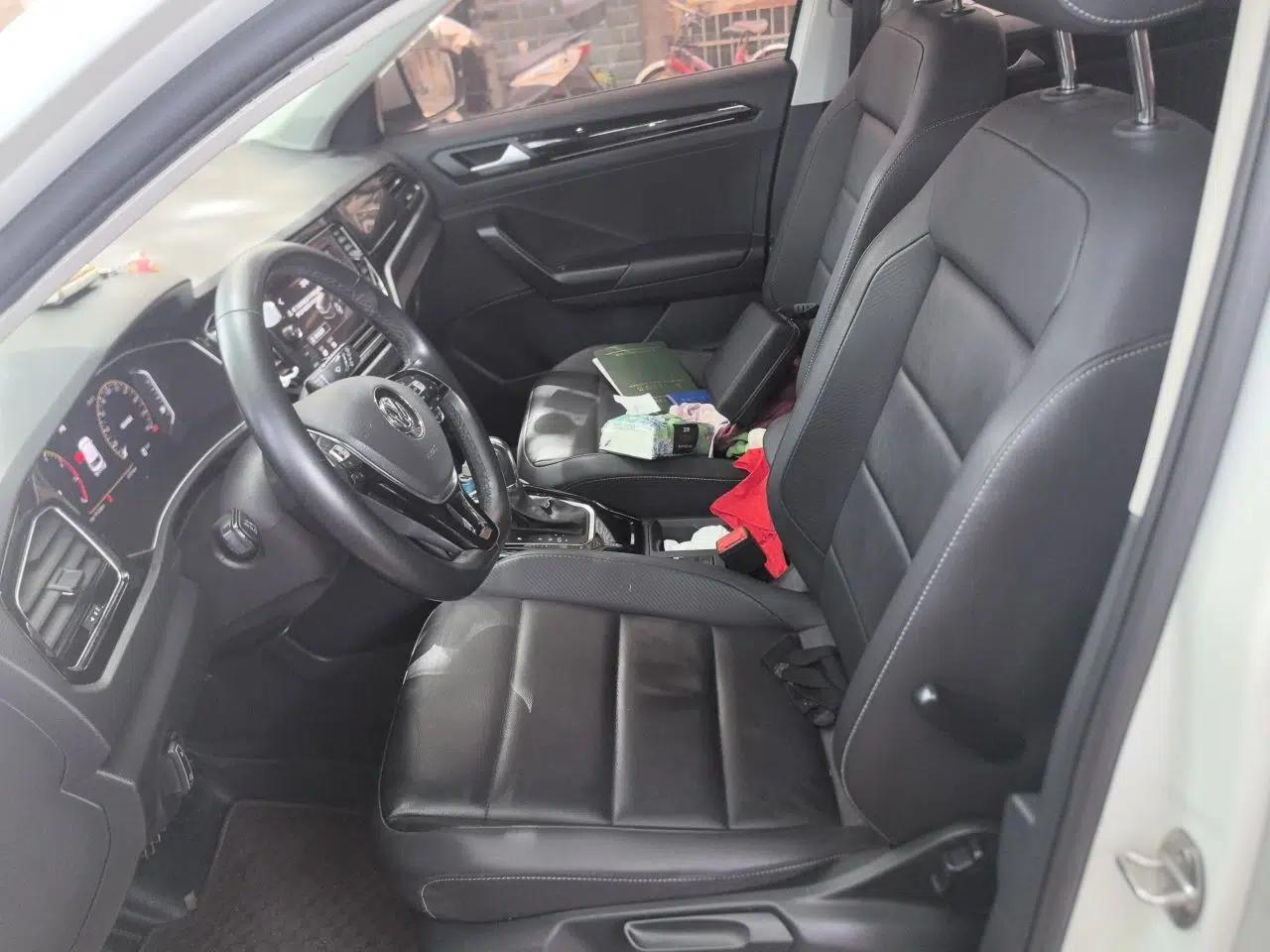 Volkswagen T-ROC 2020 280TSI DSG Two-Wheel Drive Comfort Version — миниатюра 16