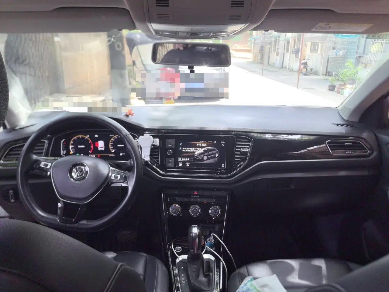 Volkswagen T-ROC 2020 280TSI DSG Two-Wheel Drive Comfort Version — миниатюра 10