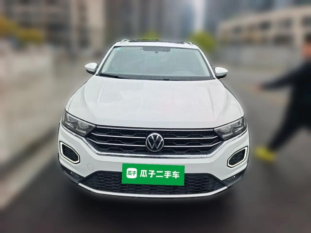 Volkswagen T-ROC 2022 280TSI DSG Two-Wheel Drive Elite PLUS — миниатюра 2