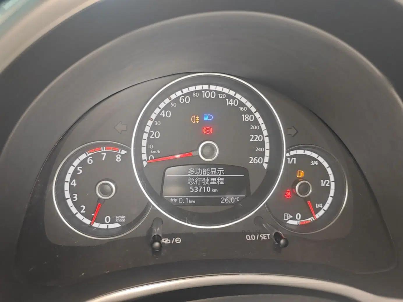 Volkswagen Beetle 2015 180TSI model — миниатюра 15