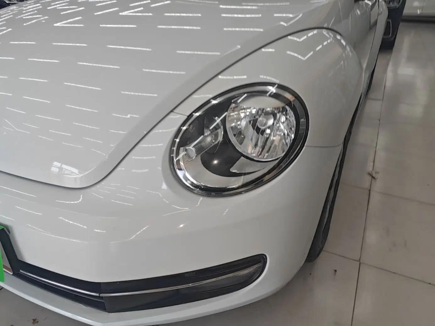 Volkswagen Beetle 2015 180TSI model — миниатюра 9