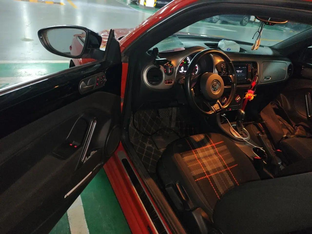 Volkswagen Beetle 2016 180TSI Club Edition — миниатюра 17