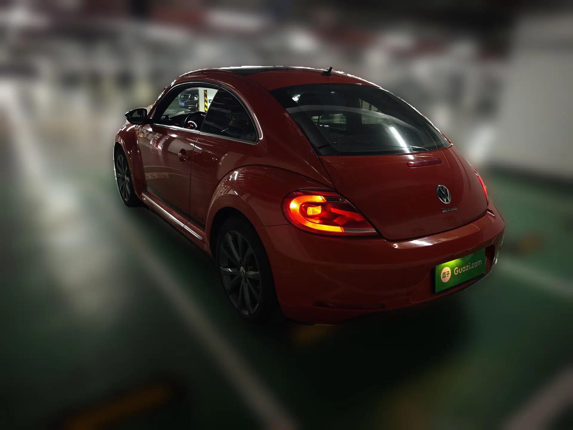 Volkswagen Beetle 2016 180TSI Club Edition — миниатюра 4
