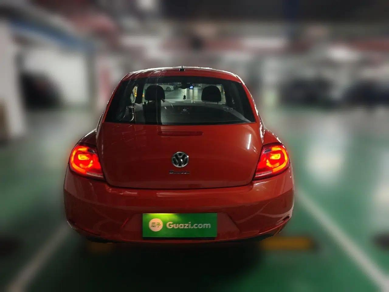 Volkswagen Beetle 2016 180TSI Club Edition — миниатюра 5