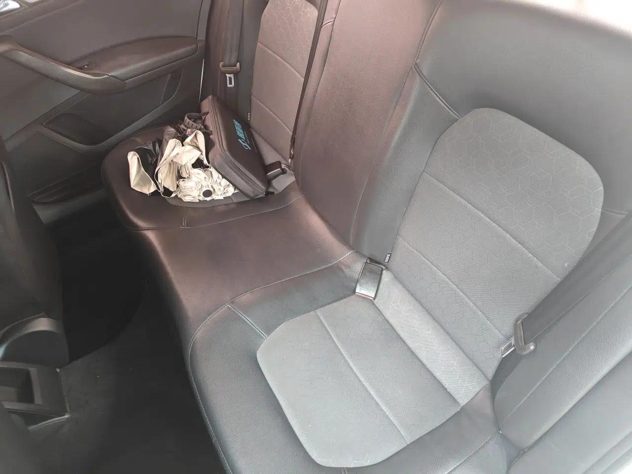 Volkswagen Santana 2015 1.6L Manual Comfort Edition — миниатюра 18
