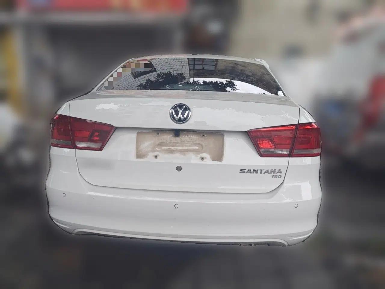 Volkswagen Santana 2015 1.6L Manual Comfort Edition — миниатюра 5