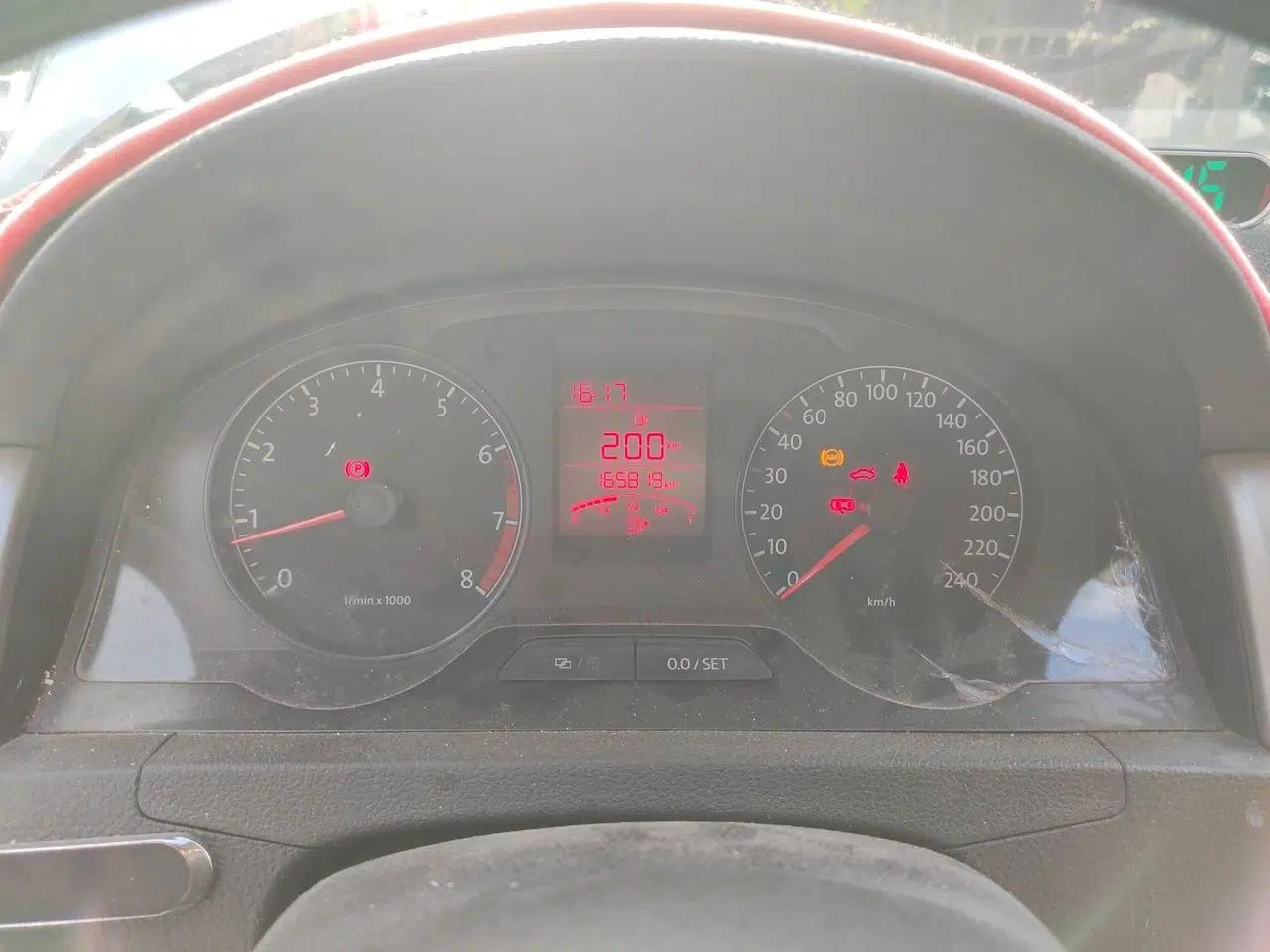 Volkswagen Santana 2015 1.6L Manual Comfort Edition — миниатюра 12