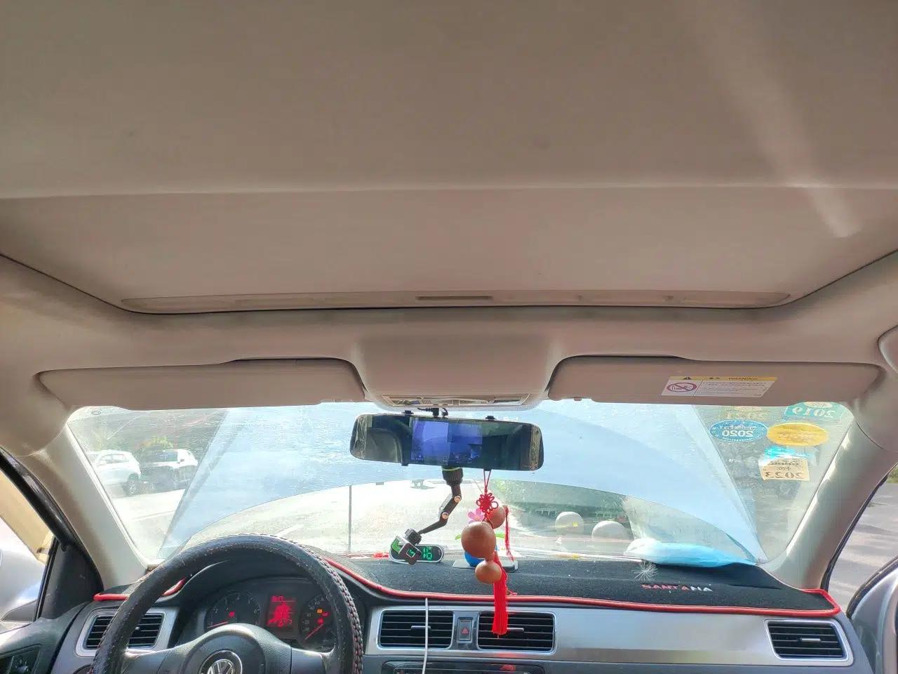 Volkswagen Santana 2015 1.6L Manual Comfort Edition — миниатюра 19