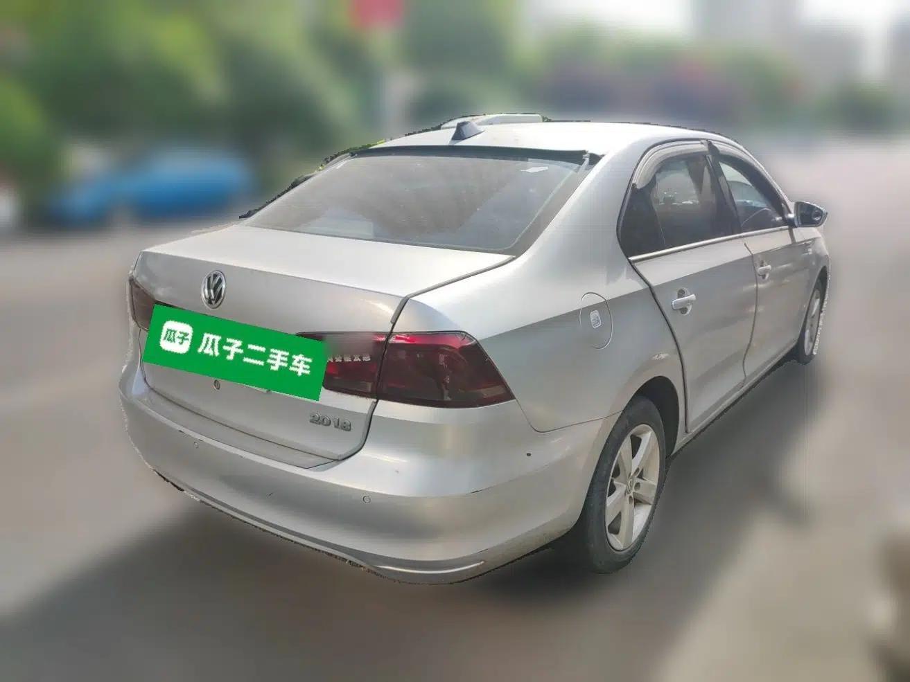 Volkswagen Santana 2015 1.6L Manual Comfort Edition — миниатюра 6