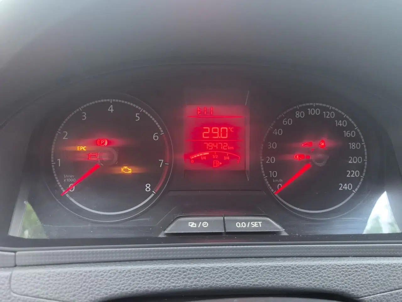 Volkswagen Santana 2016 1.6L Manual Fashion Edition — миниатюра 12