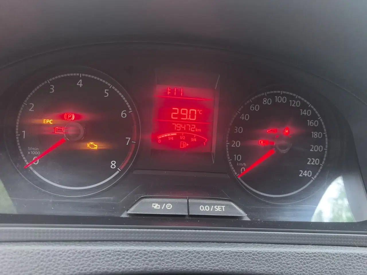 Volkswagen Santana 2016 1.6L Manual Fashion Edition — миниатюра 13