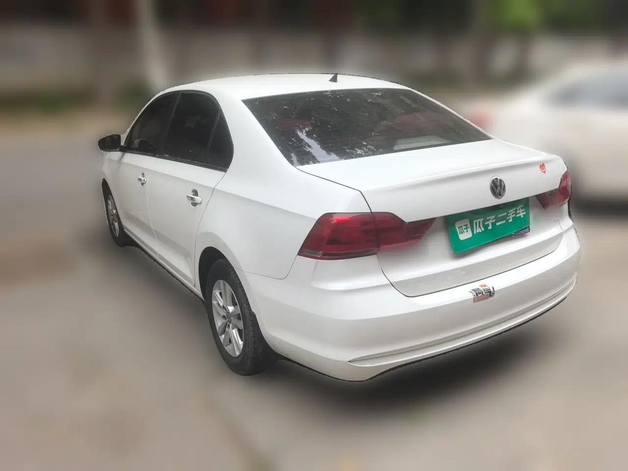 Volkswagen Santana 2016 1.6L Manual Fashion Edition — миниатюра 4