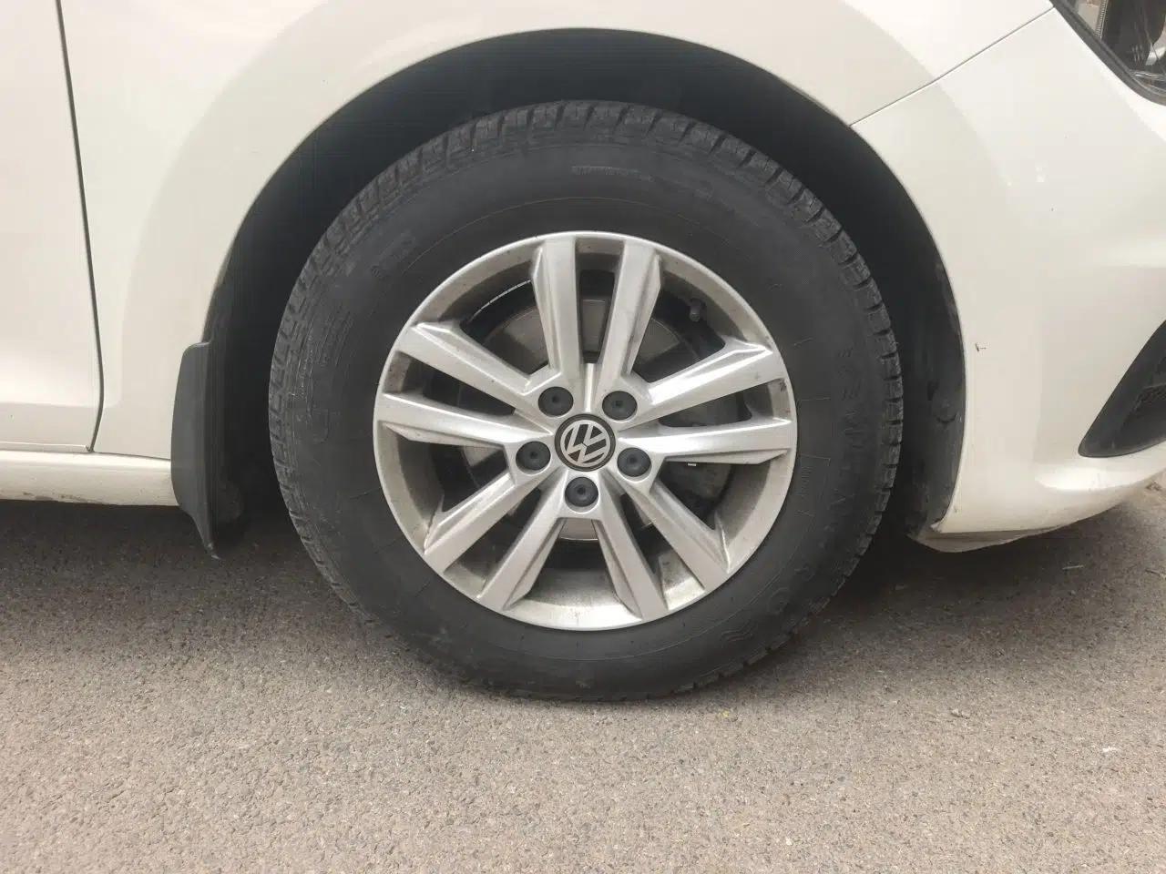 Volkswagen Santana 2016 1.6L Manual Fashion Edition — миниатюра 8