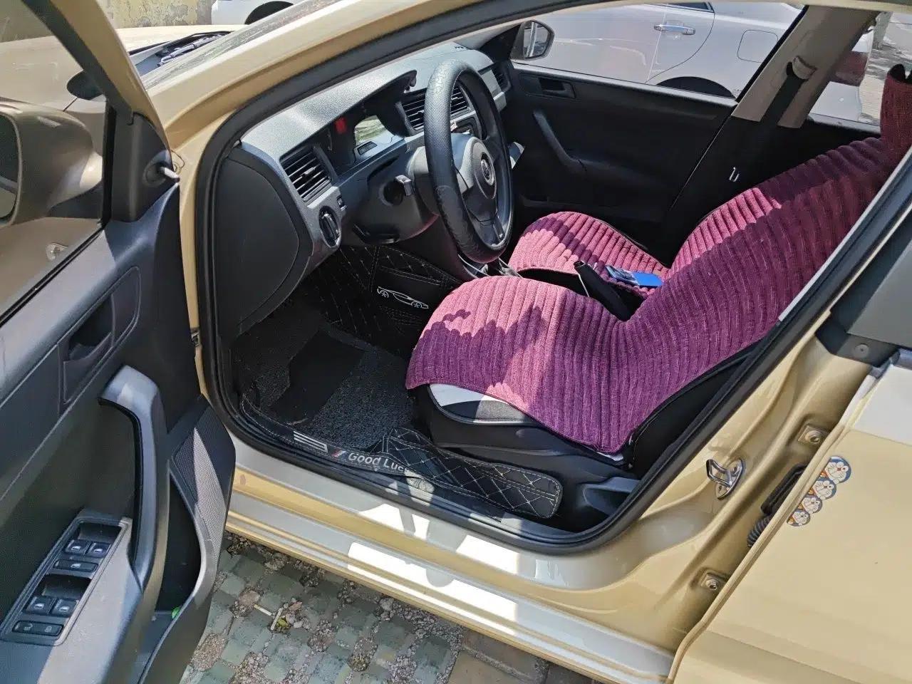 Volkswagen Santana 2013 1.6L Automatic Fashion Edition — миниатюра 17