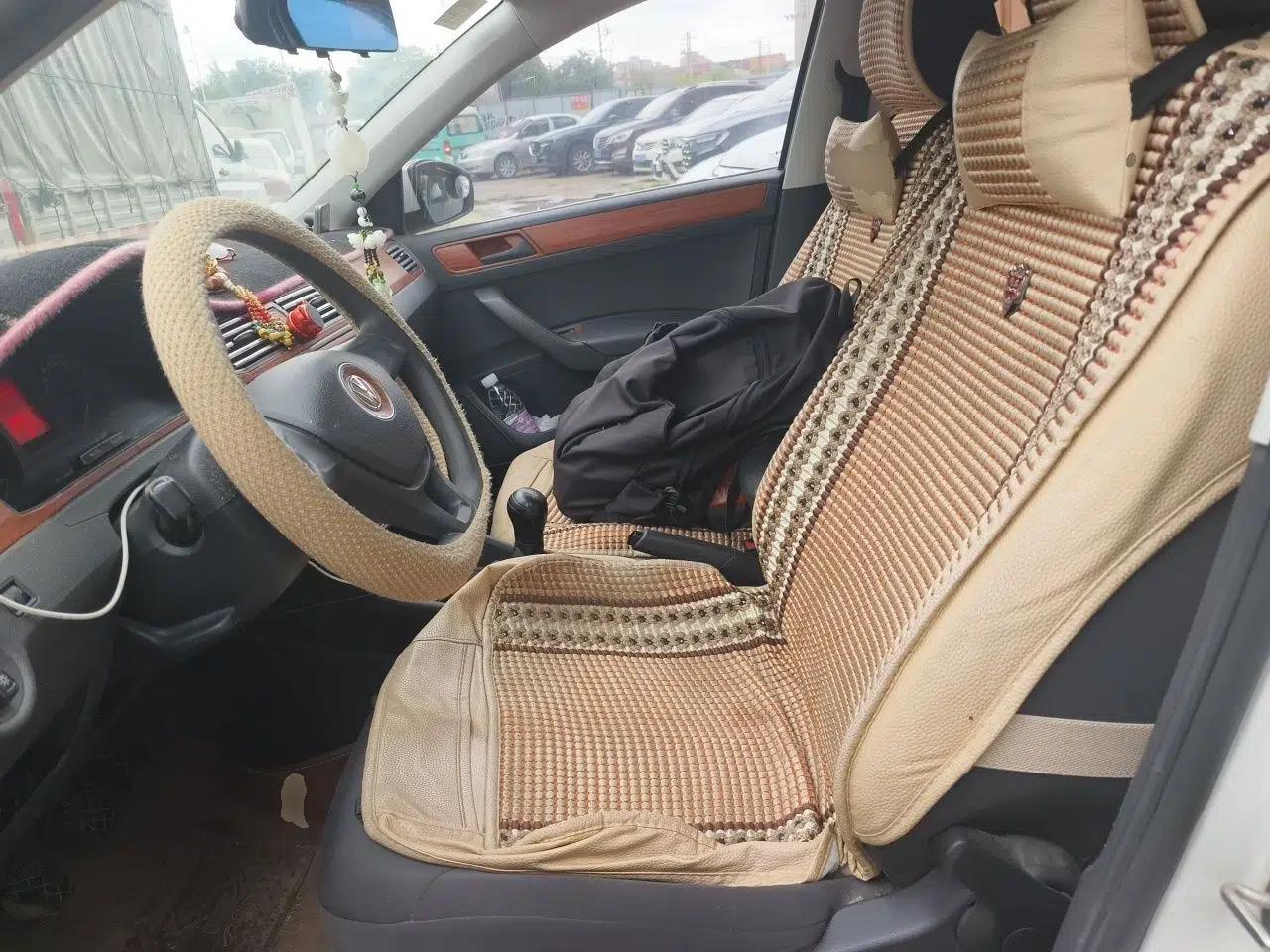 Volkswagen Santana 2016 1.6L Manual Fashion Edition — миниатюра 16