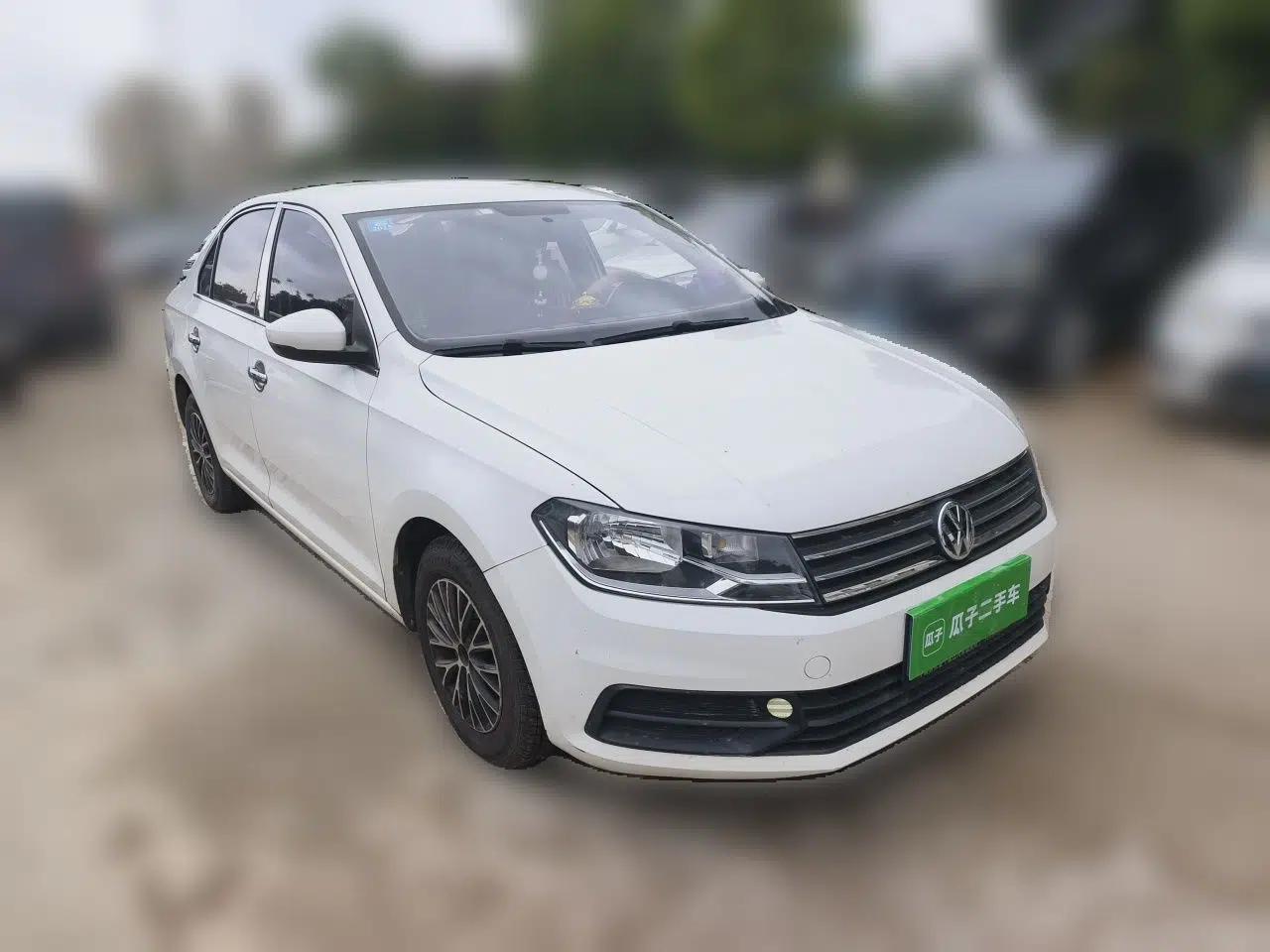 Volkswagen Santana 2016 1.6L Manual Fashion Edition — миниатюра 3