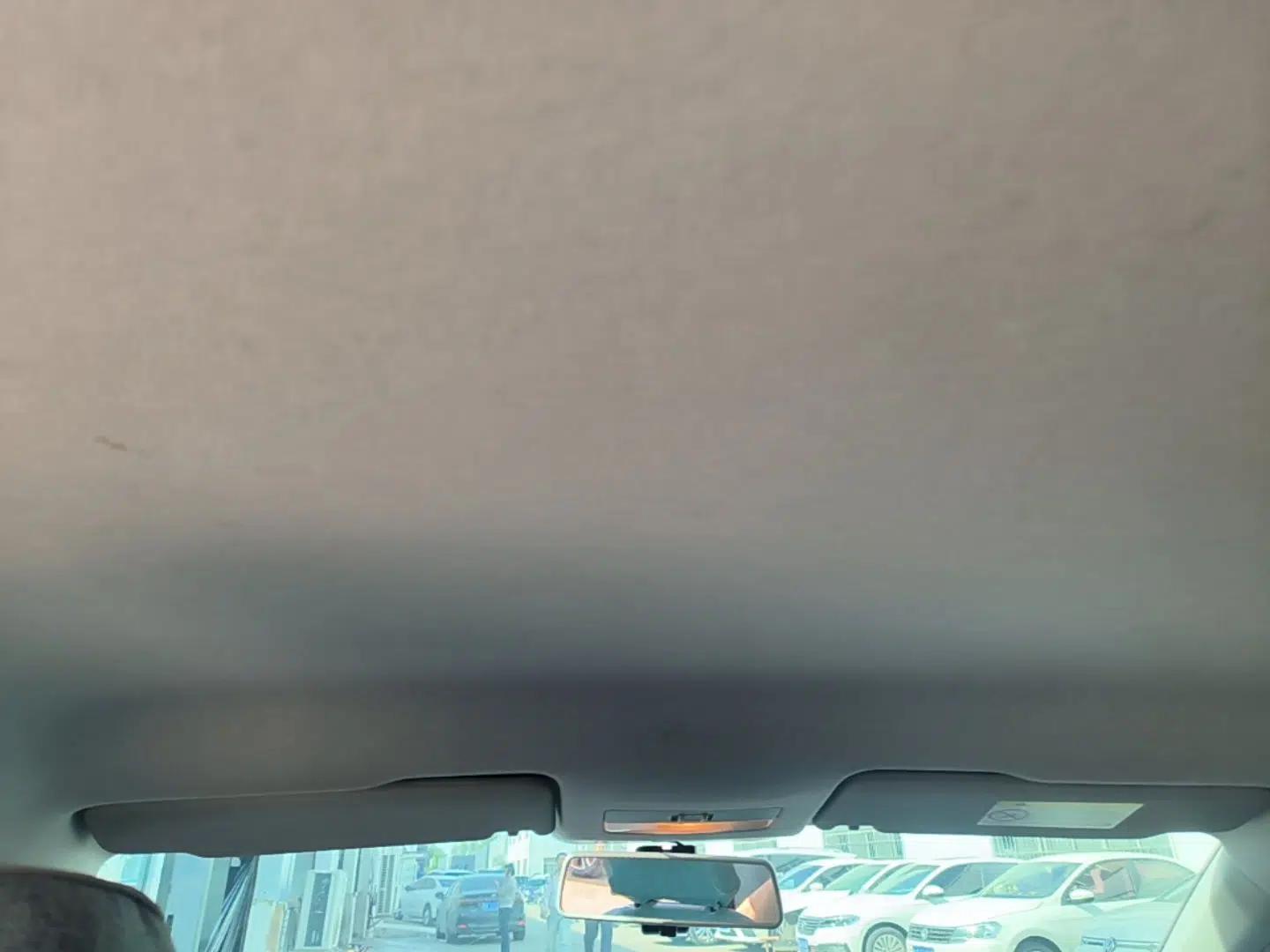 Volkswagen Santana 2015 1.4L Manual Fashion Edition — миниатюра 21