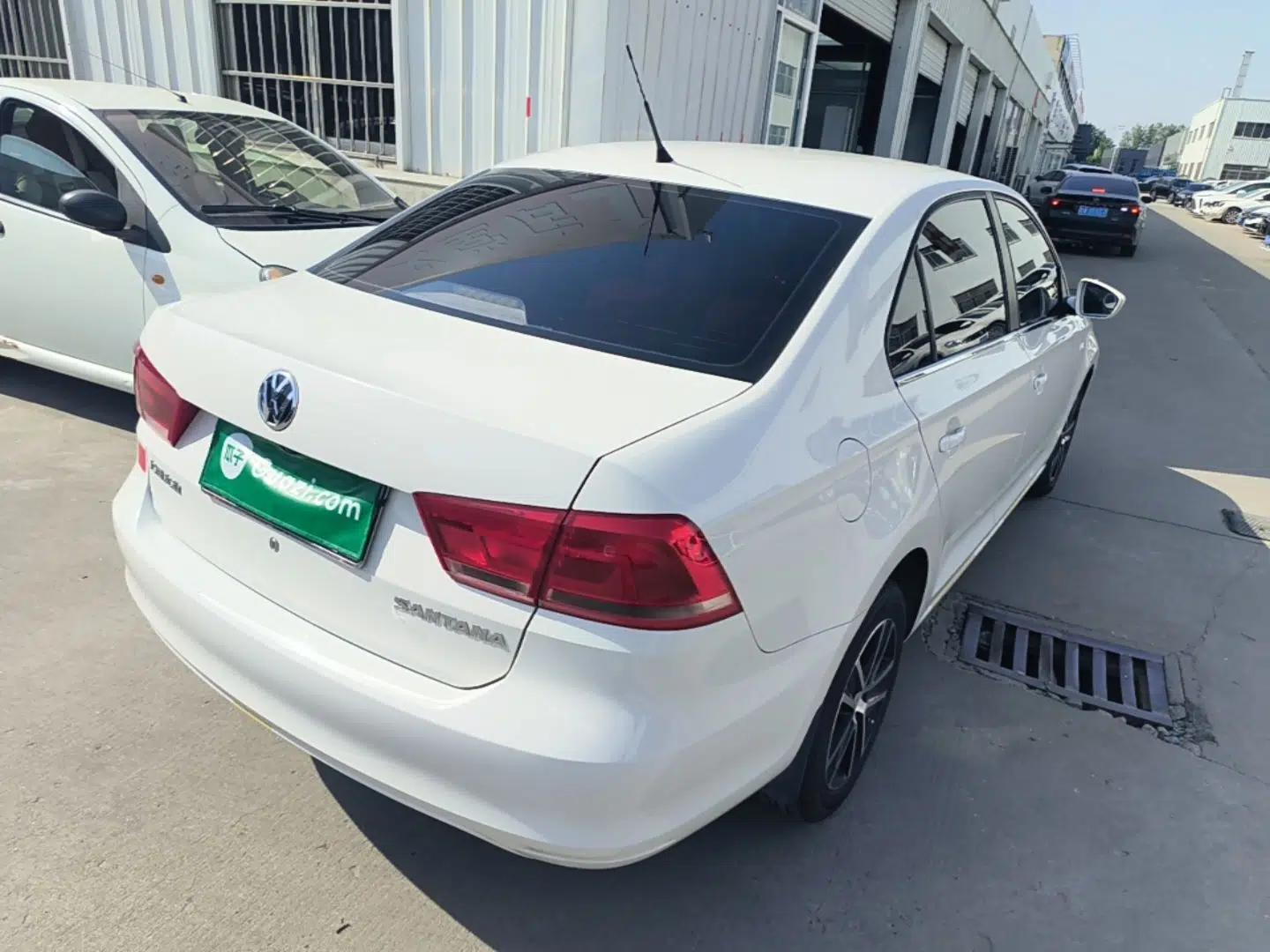 Volkswagen Santana 2015 1.4L Manual Fashion Edition — миниатюра 6