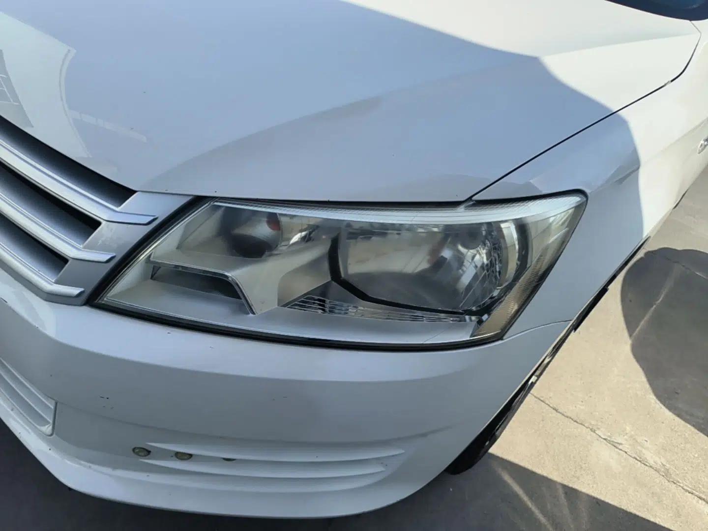 Volkswagen Santana 2015 1.4L Manual Fashion Edition — миниатюра 9