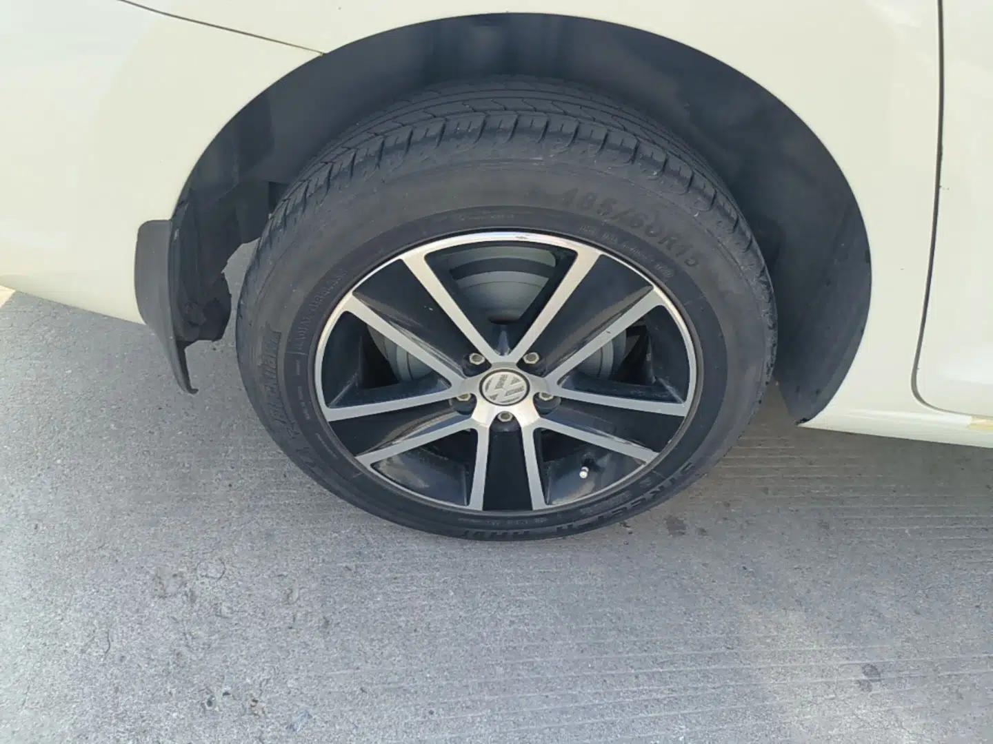 Volkswagen Santana 2015 1.4L Manual Fashion Edition — миниатюра 10