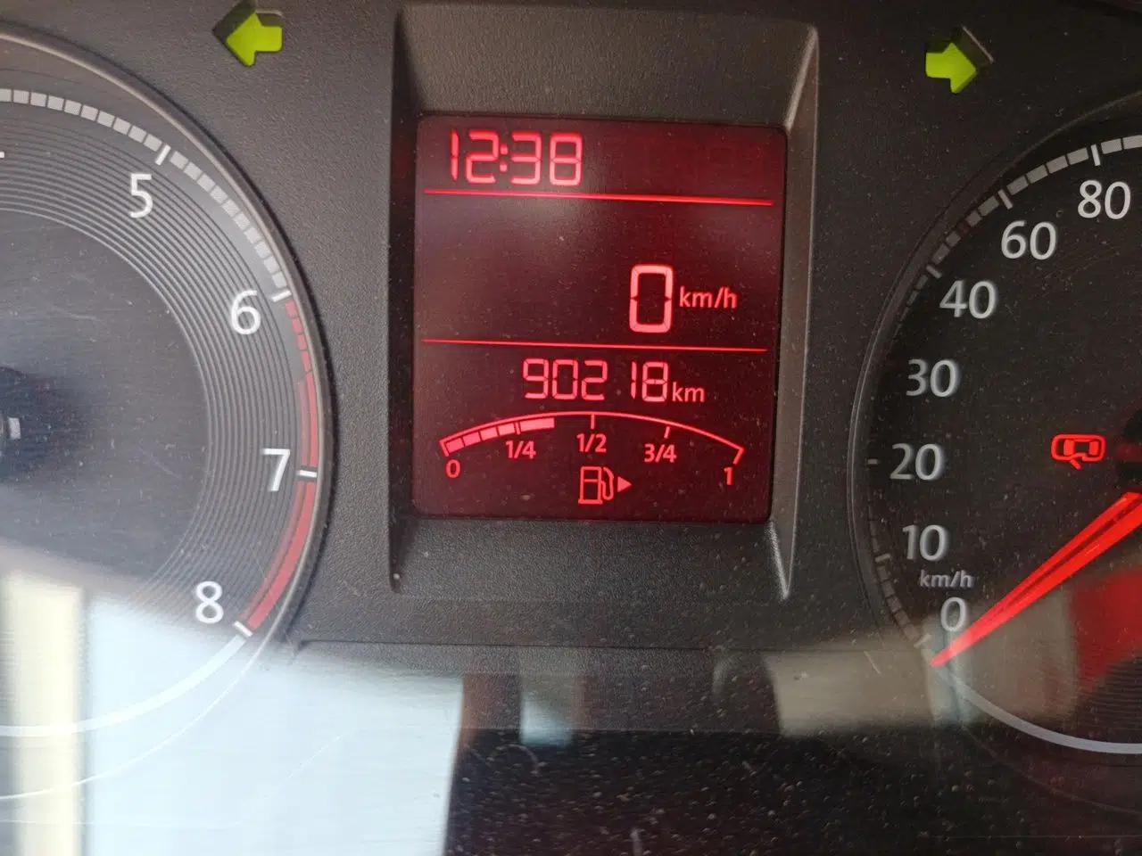 Volkswagen Santana 2016 1.6L Manual Comfort Edition — миниатюра 13