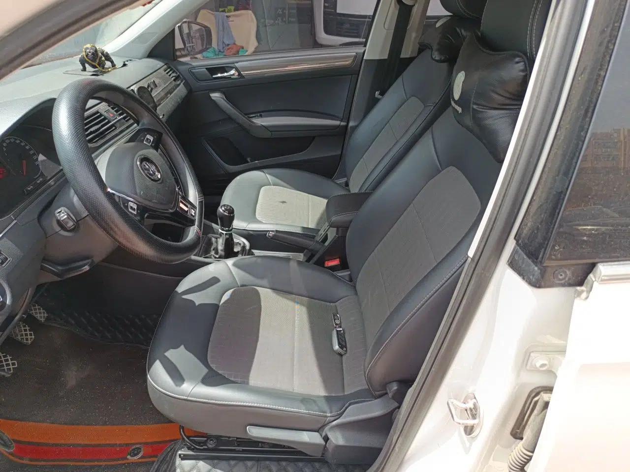 Volkswagen Santana 2016 1.6L Manual Comfort Edition — миниатюра 16