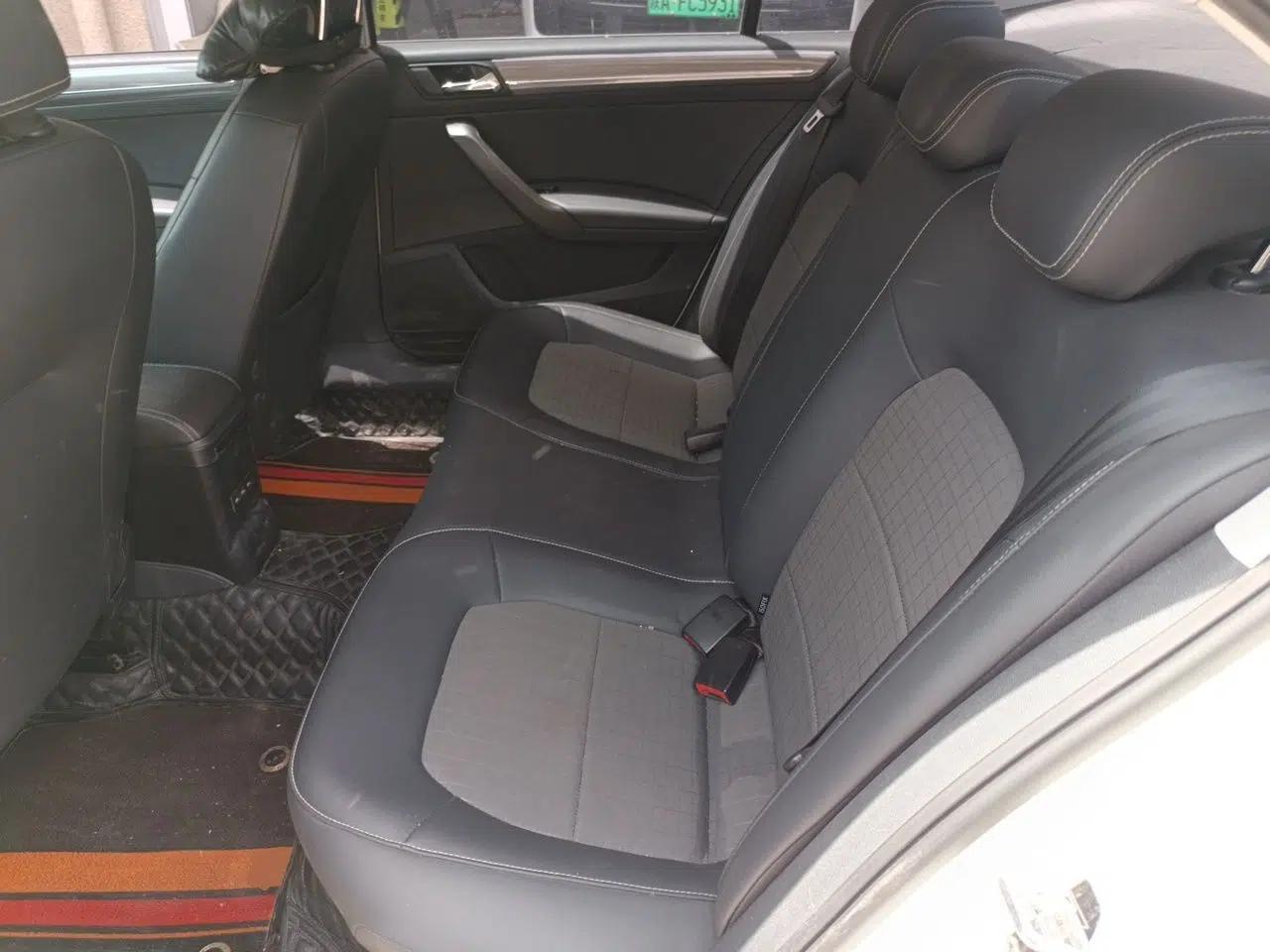 Volkswagen Santana 2016 1.6L Manual Comfort Edition — миниатюра 18